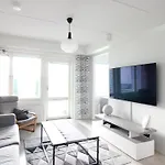 New One Bedroom With Terrace And Parking Vantaa